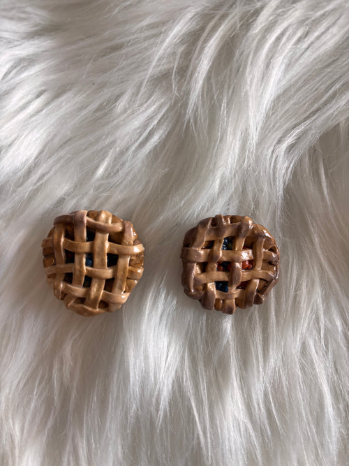 Clay magnets